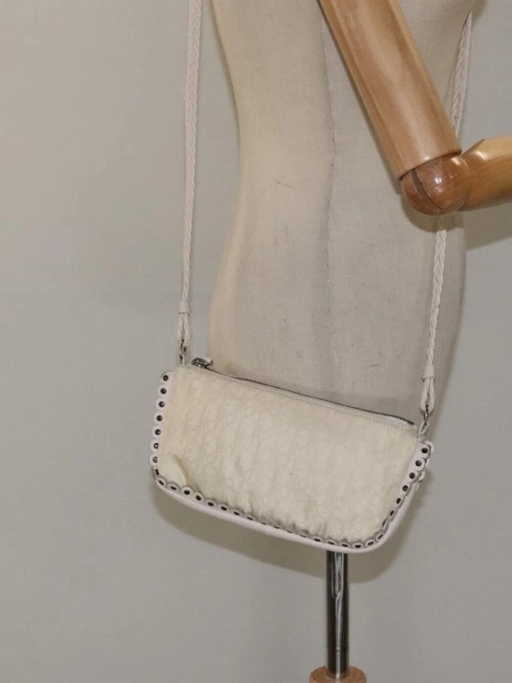 Christian Dior Trotter Canvas Shoulder Bag White Auth 119092A